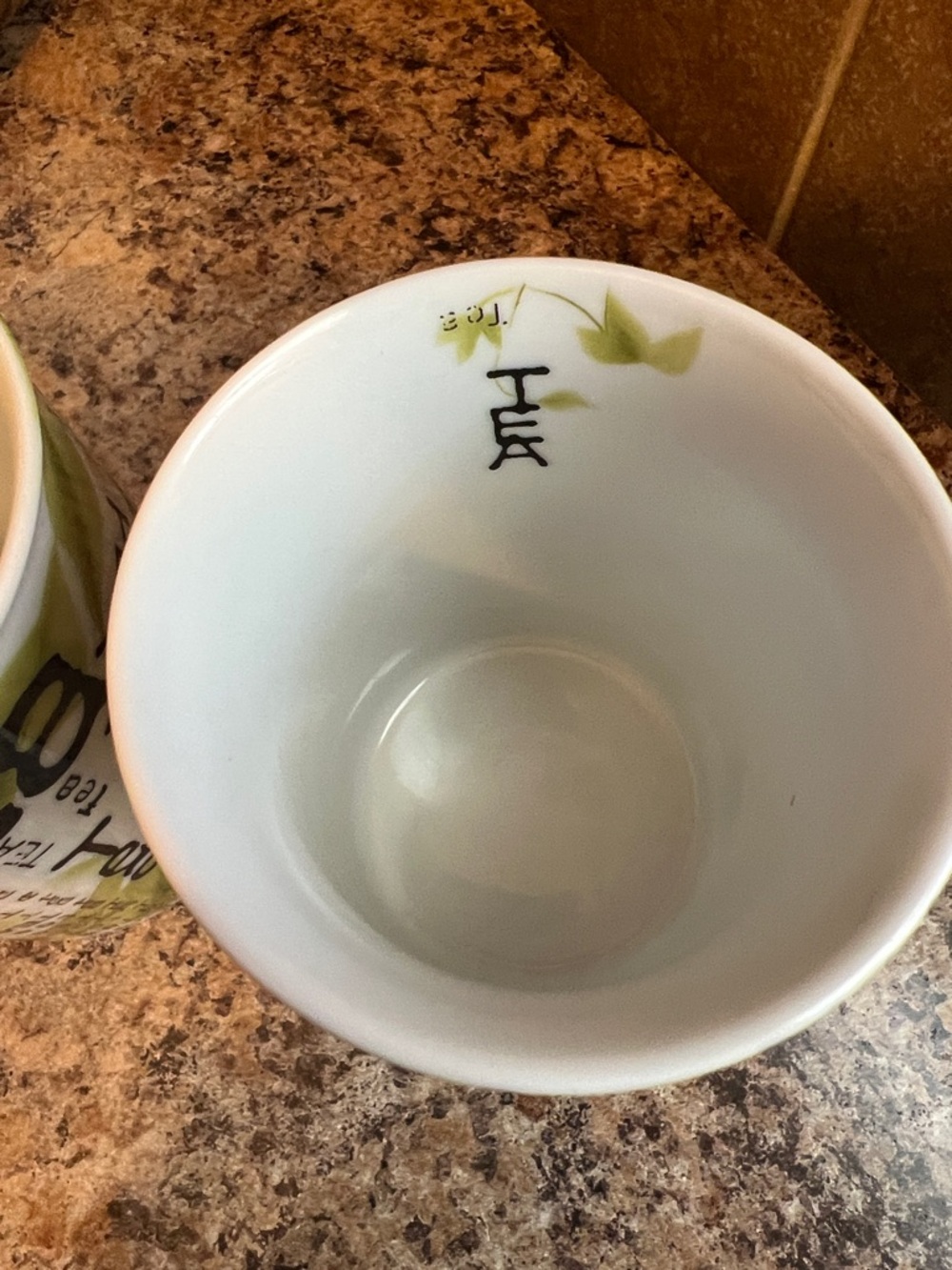 Konitz Mug Tea Written
Tea Leaf White 4
Inches Tall 8 Oz
Set of 2.
BIN 99 - Picture 2 of 4